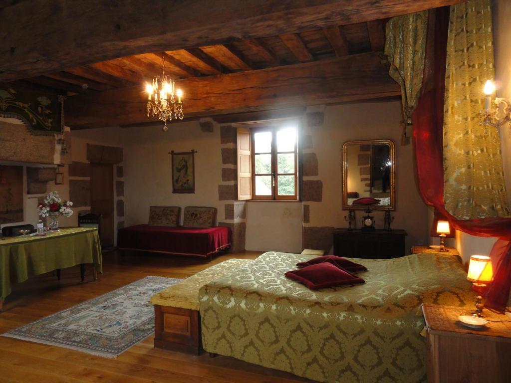 Bed and Breakfast Manoir De La Branche Maen Roch Екстер'єр фото