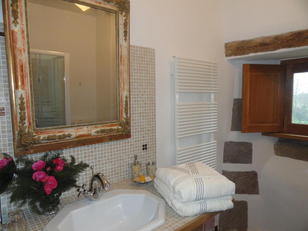 Bed and Breakfast Manoir De La Branche Maen Roch Екстер'єр фото