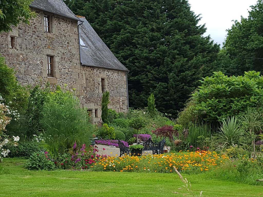 Bed and Breakfast Manoir De La Branche Maen Roch Екстер'єр фото