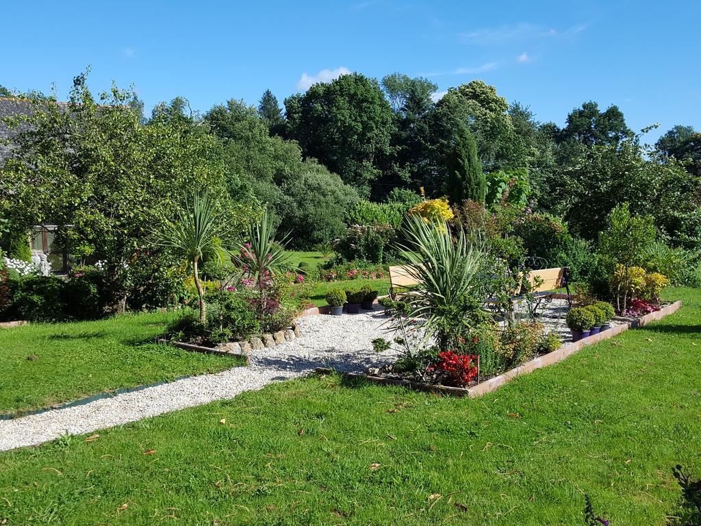Bed and Breakfast Manoir De La Branche Maen Roch Екстер'єр фото