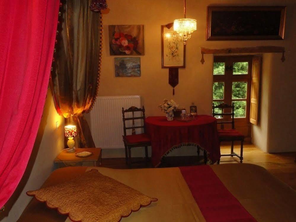 Bed and Breakfast Manoir De La Branche Maen Roch Екстер'єр фото