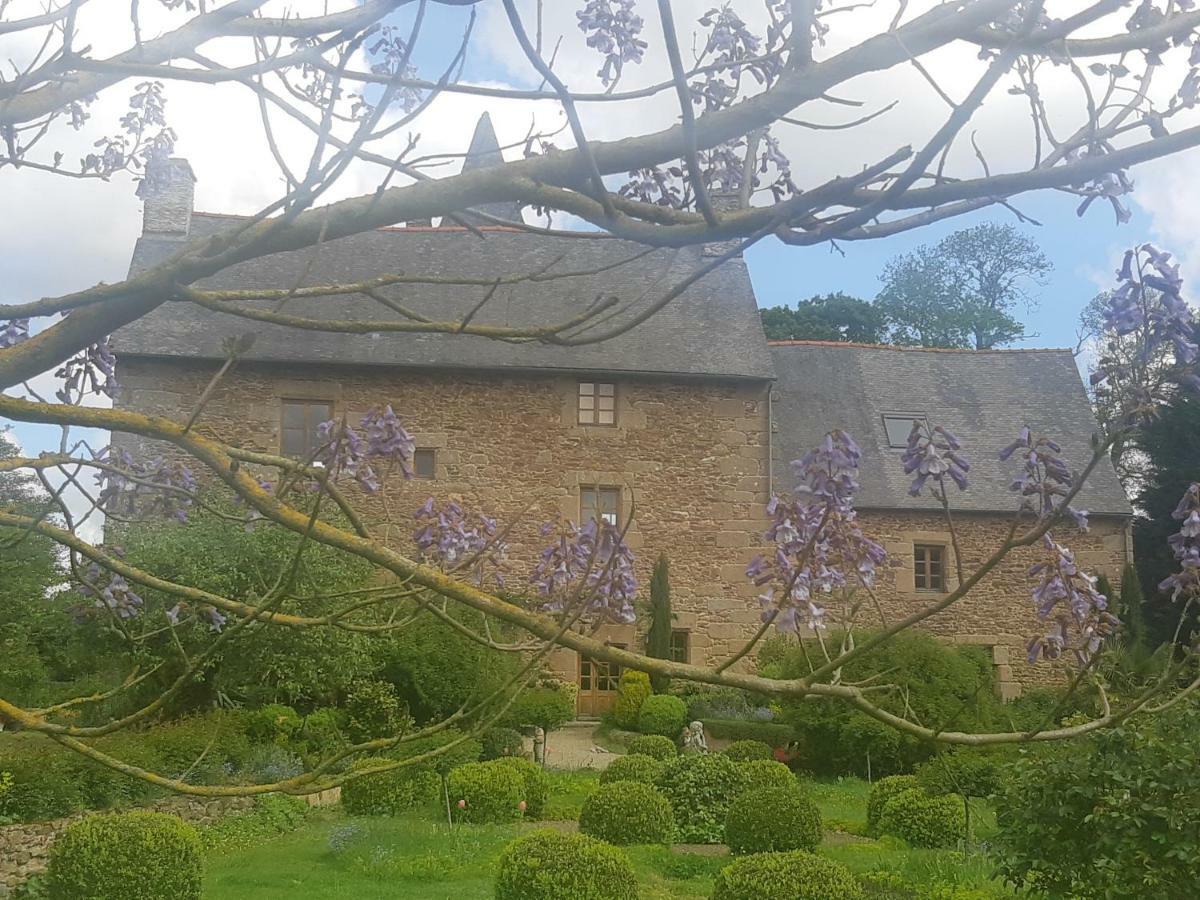 Bed and Breakfast Manoir De La Branche Maen Roch Екстер'єр фото